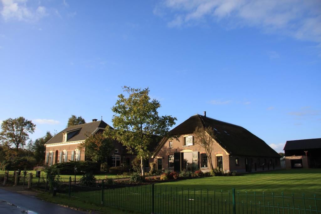 Bed and Breakfast De Aze Terwolde Esterno foto